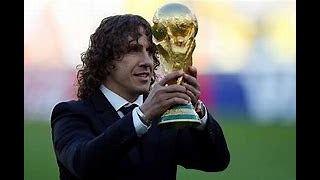 El Héroe de la Defensa; Carles Puyol y sus Momentos Inolvidables!!