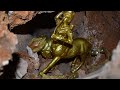 We found a masterpiece of golden centaur and jewels / TREASURE HUNTER