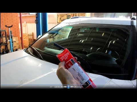 Видео: Как снять рычаг стеклоочистителя с Ford Explorer?