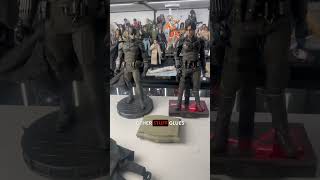 InArt Bruce Wayne Foot Broke. How to fix.