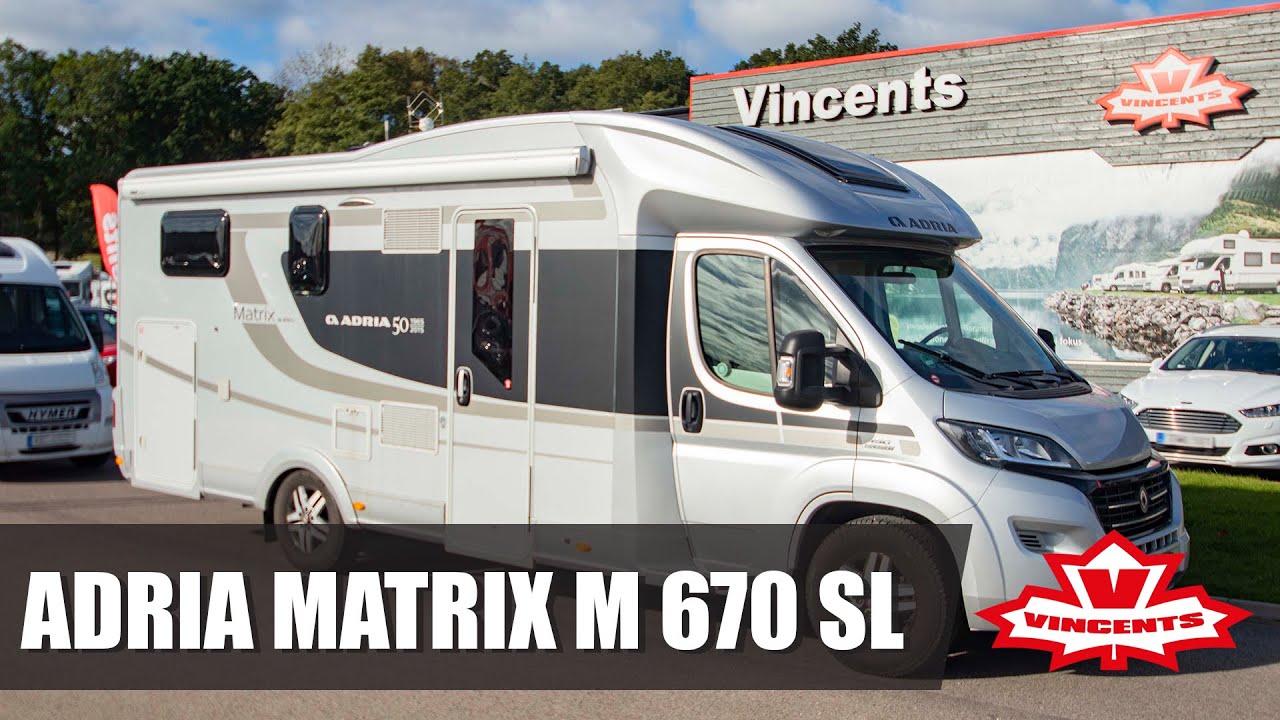 Vincents tekniker visar ADRIA MATRIX M 670 SL - Vincents Husbil & Husvagn