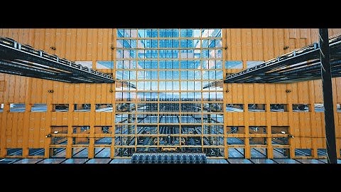 Touring Version 2.0 of the Mega Factory in Satisfactory [update 3] (Ep.15)