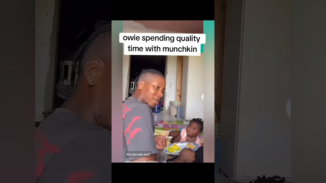 Owie love his baby girl munchkin so much