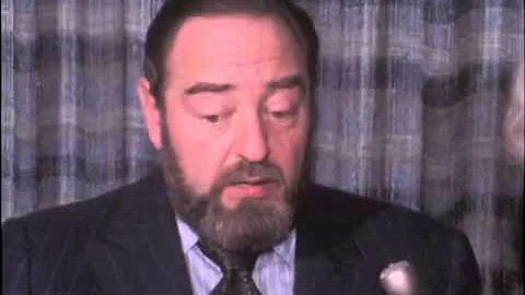 Bette Rogge interviews Sebastian Cabot, star of th...