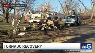 Fierce winds complicate Kankakee County tornado cleanup efforts