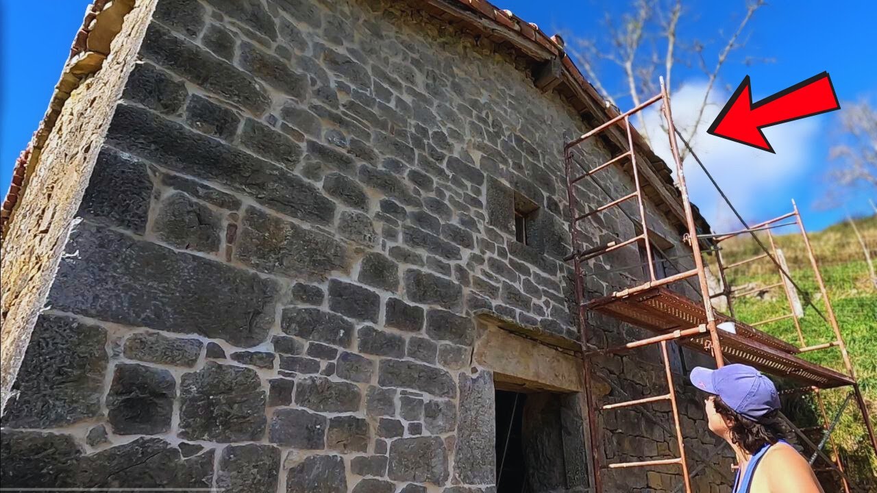 109🏡Terminamos de REJUNTAR el LADO IZQUIERDO🧱 ¡ya falta menos!⚒️Rehabilitación CABAÑA de PIEDRA