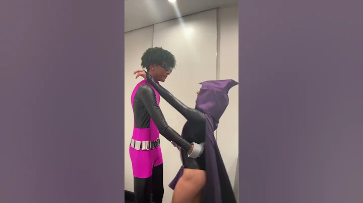 Who saw our Halloween blogs in the teen titans go costumes?😈💚