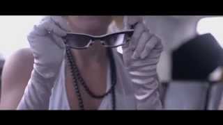 The Cleopatras Apple pie Official videoclip