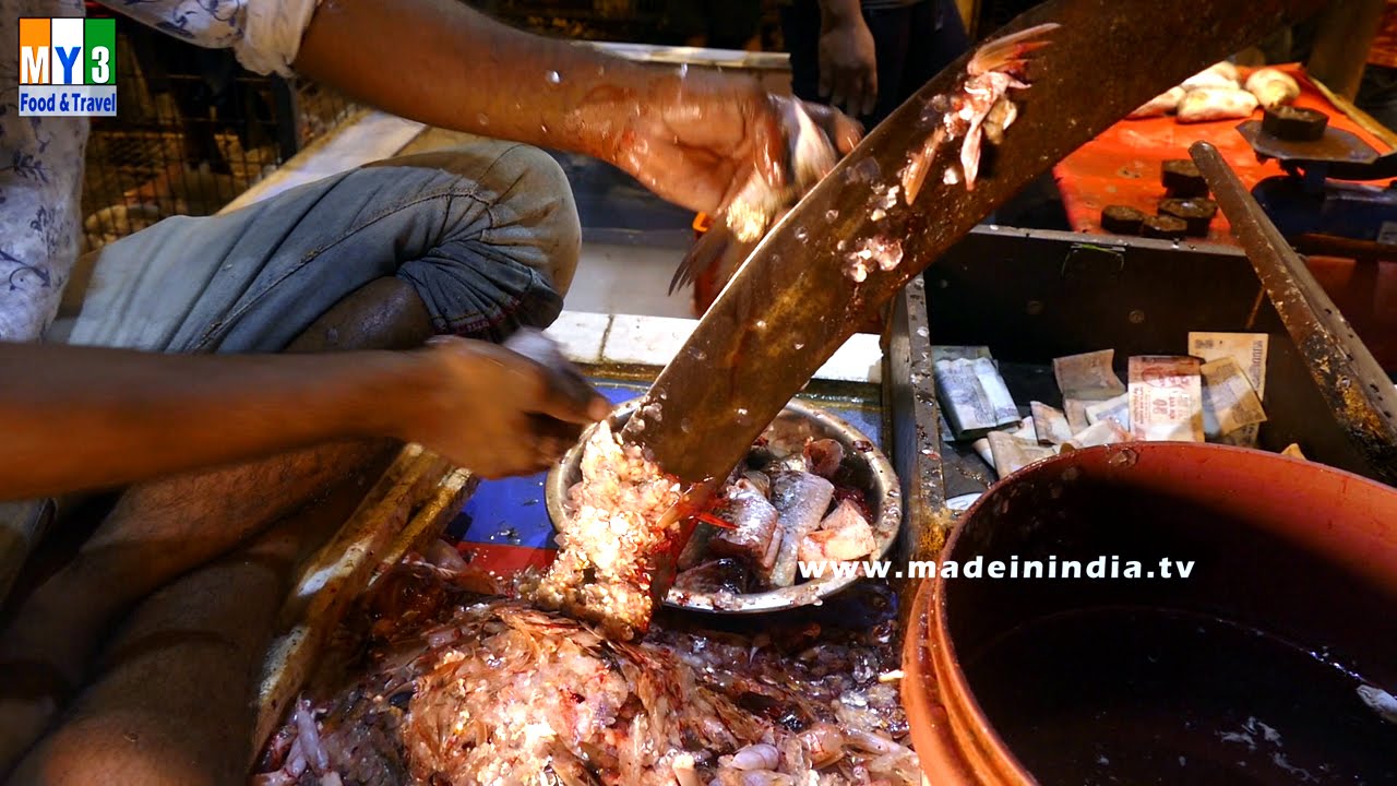 Unique Skills in Cutting Fish | DELHI STREET FOODS street food