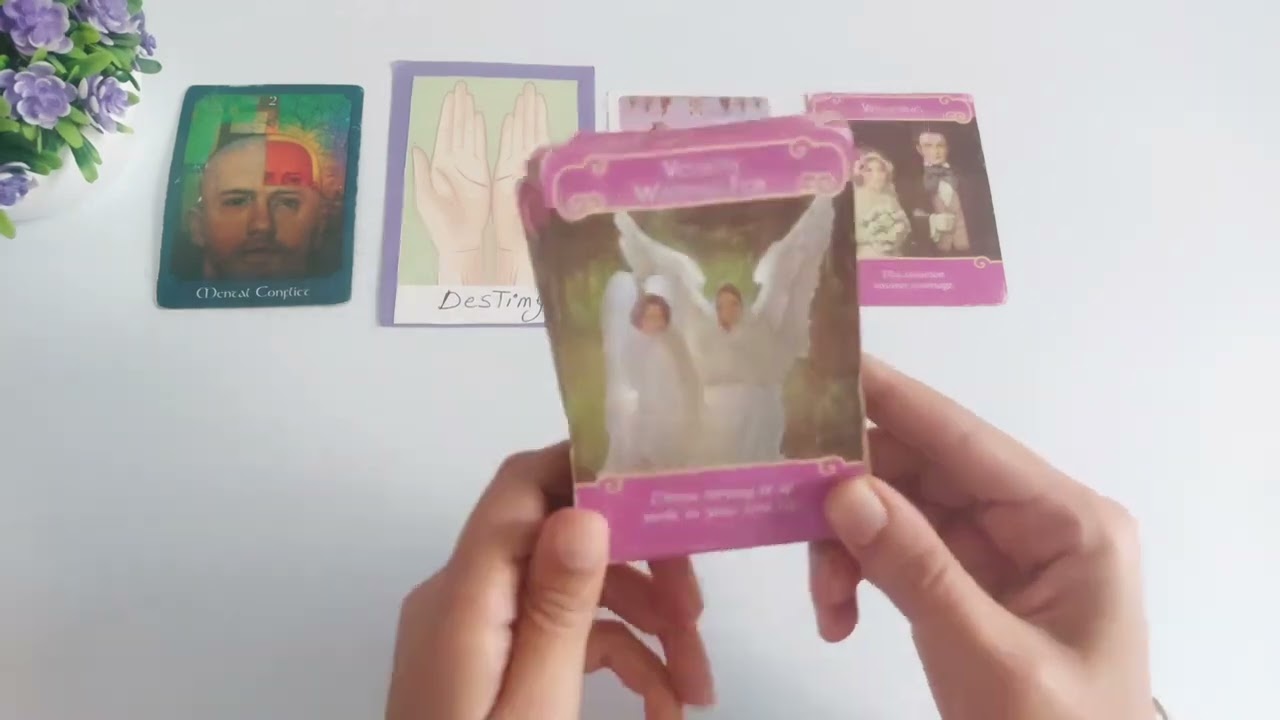 تاروت برج العذراء مالقادم في حياتي العاطفية ⁉️