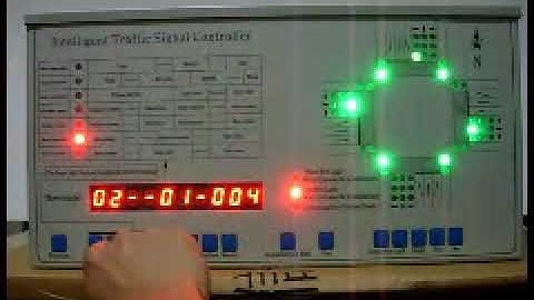 Fama Traffic signal light controller