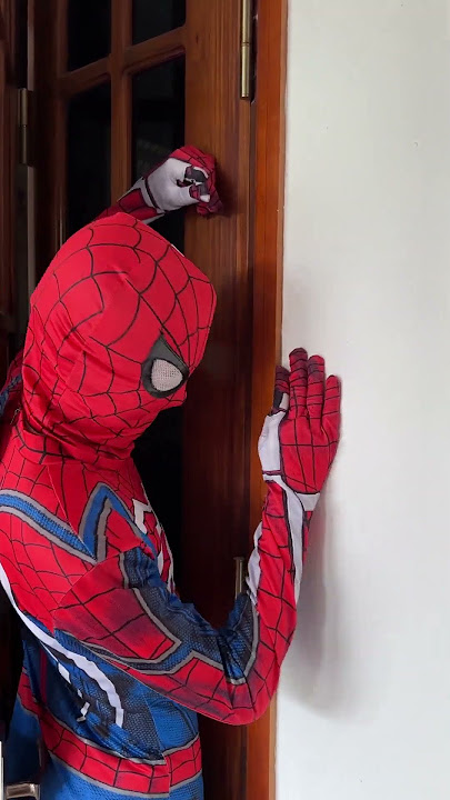 Spiderman is so dramatic😂😂 #shorts #trending #tiktok #spiderman #superhero #superman #marvel