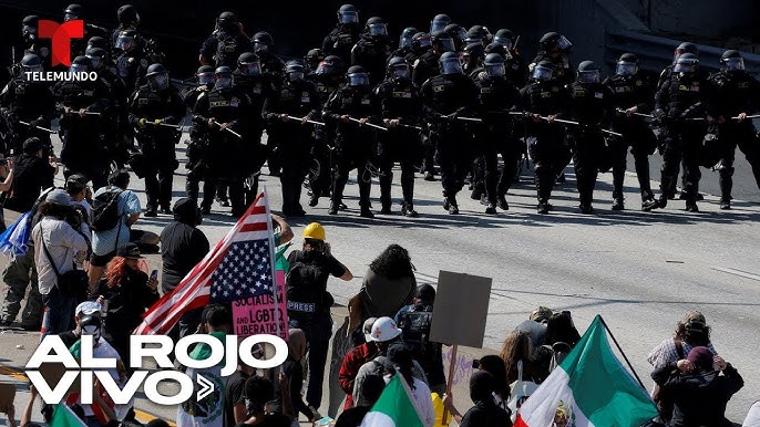 EN VIVO: Manifestantes anti-ICE en Los Ángeles se enfrentan con las fuerzas del orden - YouTube