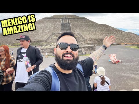 Intense Shopping at Mexico's Most Famous Pyramids 🇲🇽 (Teotihuacan)