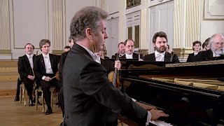 Daniel Barenboim - Mozart: Piano Concerto No.27 in B flat major K.595 (Berliner Philharmoniker)