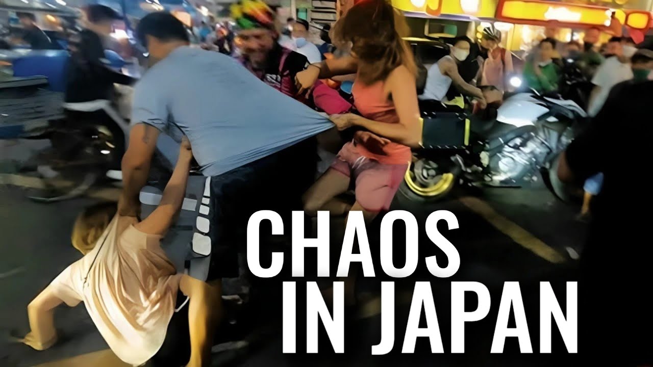 IS JAPAN EXPELLING TOURISTS?