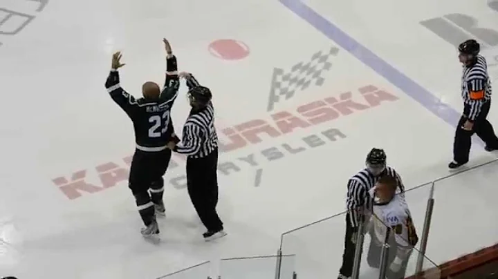 Combat / Fight Sean McMorrow vs David Lacroix, LNAH, 17-10-14