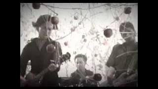 tic band 'mata hati'