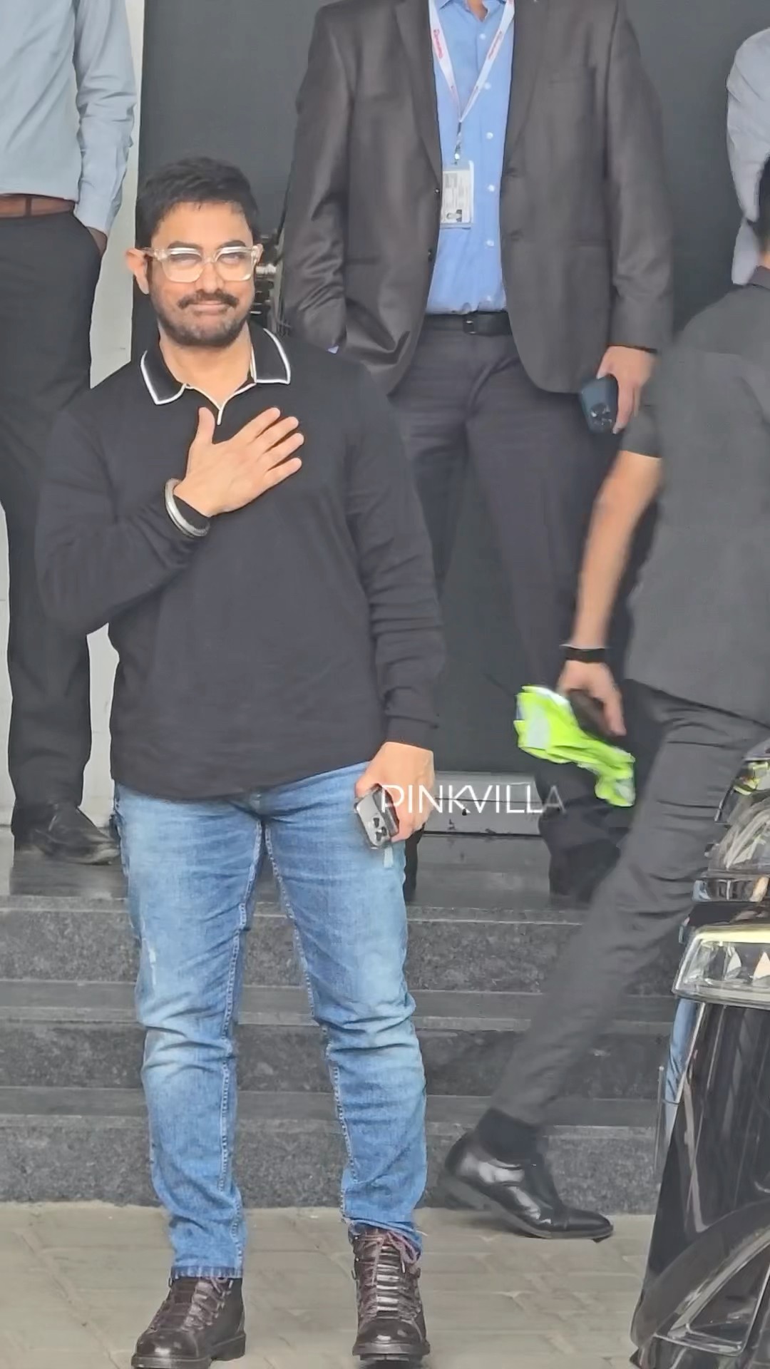 Aamir Khan seen in his COOL AVATAR at the Private Ariport? #shorts #bollywood #aamirkhan