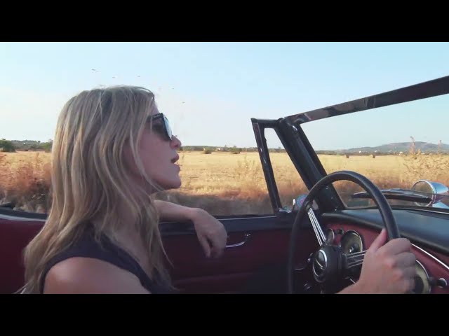 Victoria Lerma - A Gran Velocidad (Videoclip Oficial)