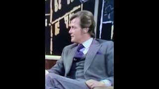Funny Roger Moore interview #jamesbond he’s very cool & not disrespected for once when interviewed