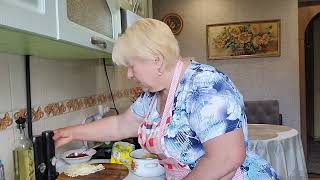 ЛЕПЕШКИ ИЗ КАРТОФЕЛЬНОГО ПЮРЕ И СЫРА . ПРИГОТОВИЛА ОБЕД.