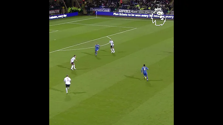 Crazy knuckleball goal! (Wait for the replay)