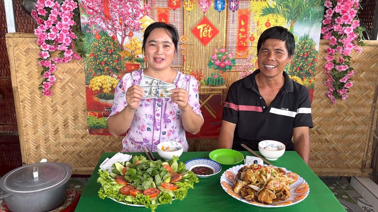 Bất Ngờ Cô Chuyên Ở CANADA Ghé Thăm Được Cô Lì Xì Lớn.