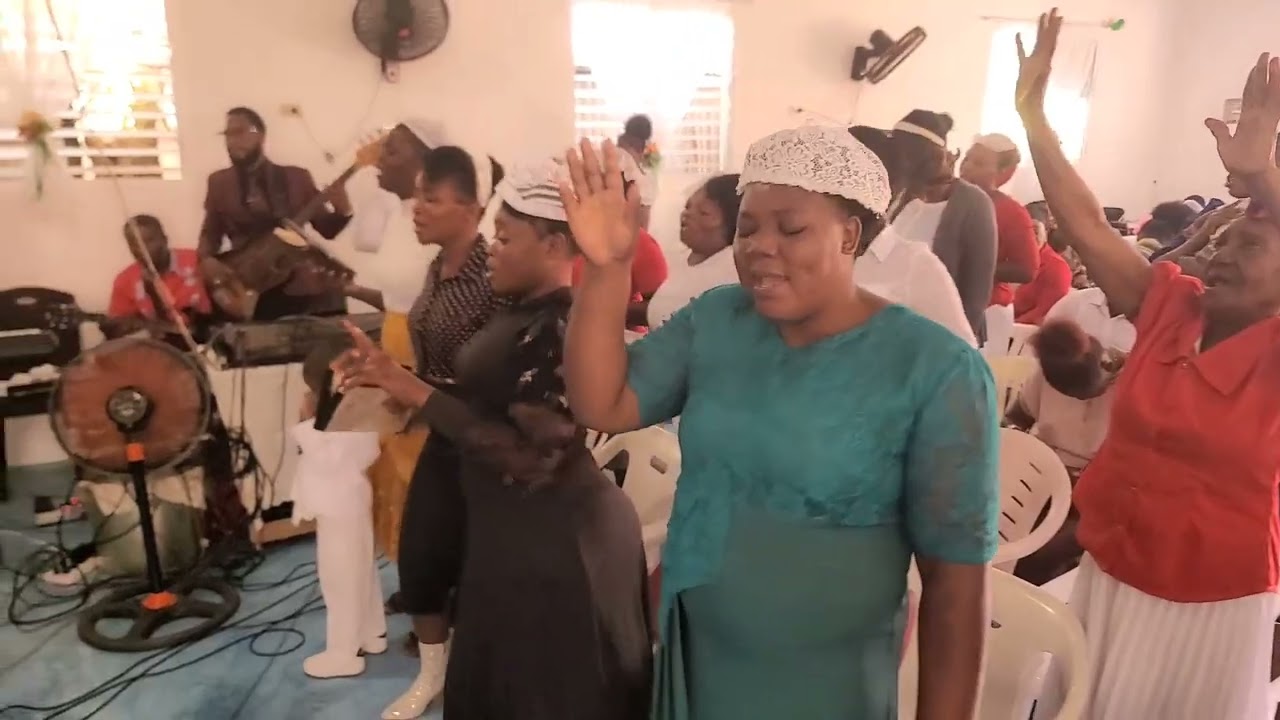 L'église de Dieu dirige pa Pasteur jeannot juillet culte dimanche matin de rio san juan ➡️ ➡️ ➡️ ➡️ 