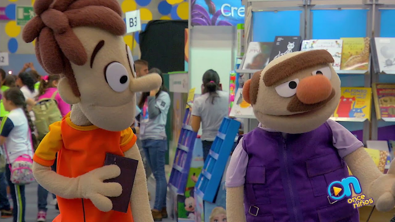 Alan y Staff en FIL Niños de la FIL Guadalajara 2017 official secrets