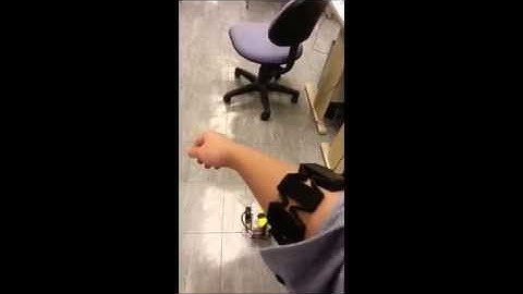 [TUMBLER Version 4] Hand Gesture Control Test (Raspberry Pi, Arduino, Myo) - Robot