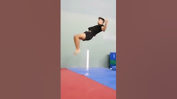 #backflip #backflip #parkour #backflip #youtubeshorts #backflip #backflip #backflip #flipaclip #back
