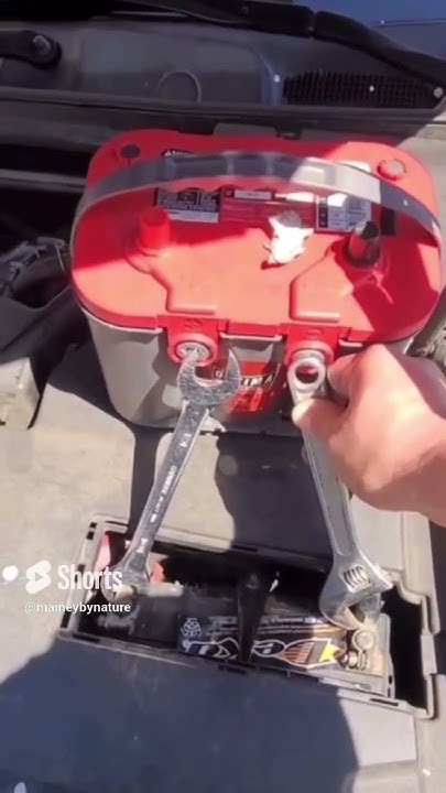 How To Jumpstart A Car Battery Without Jumper Cables viral hack cars how-to-jumpstart-a-car-battery-without-jumper-cables-viral-hack-cars