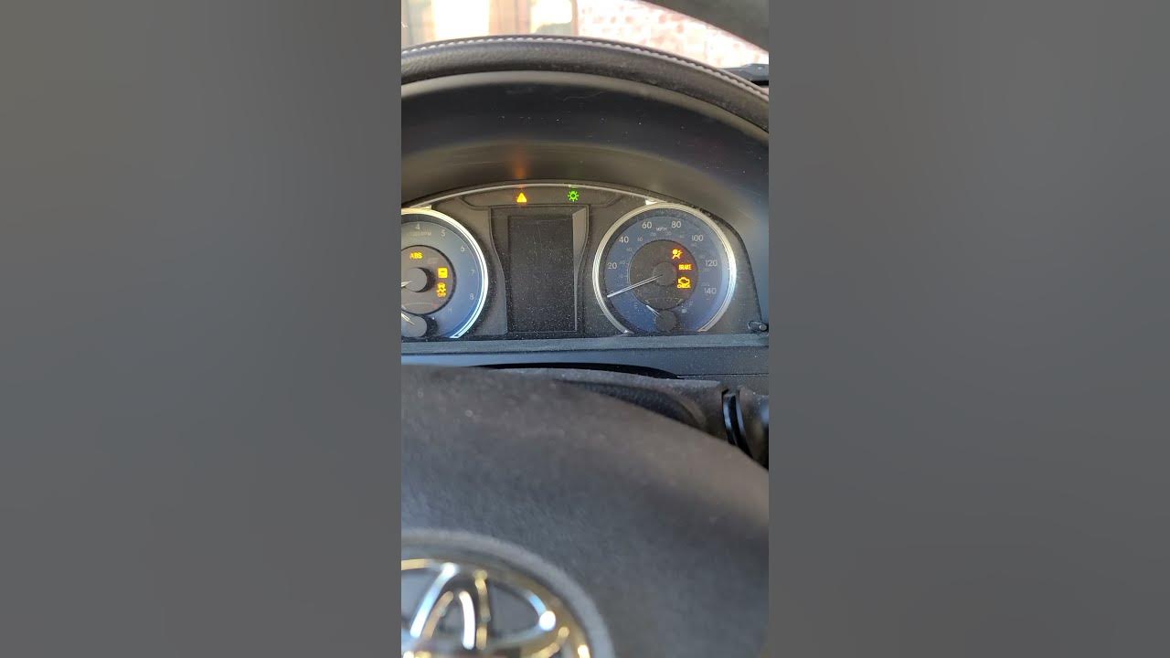 Toyota camry not starting and making clicking sound - YouTube