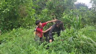 The boy went to see watermelons and met a woman who lifted her hair to see her face