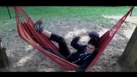 Videoclip 4AVV (Fight for Your Right)