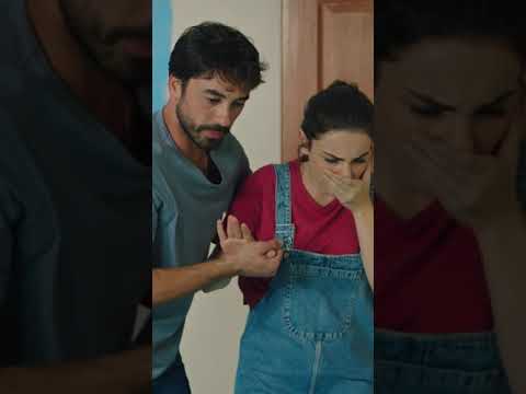 Bir Elmanın Yarısı Biri Sensin Biri Ben Kalp Yarası Shorts