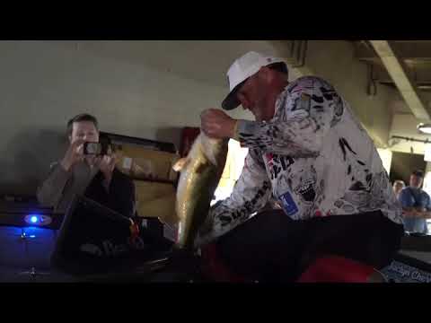 WOW! 29 LB bag for Hank Cherry @ the 2020 Bassmaster classic on day 1 WOW! 29 LB bag for Hank Cherry @ the 2020 Bassmaster classic on day 1