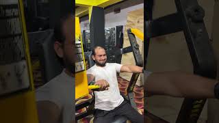Chest press#🦍🦍￼