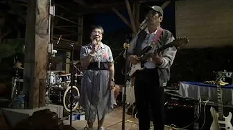 BAKYA MO NENENG LIVE COVER BY JOHNNY AND LIWAY