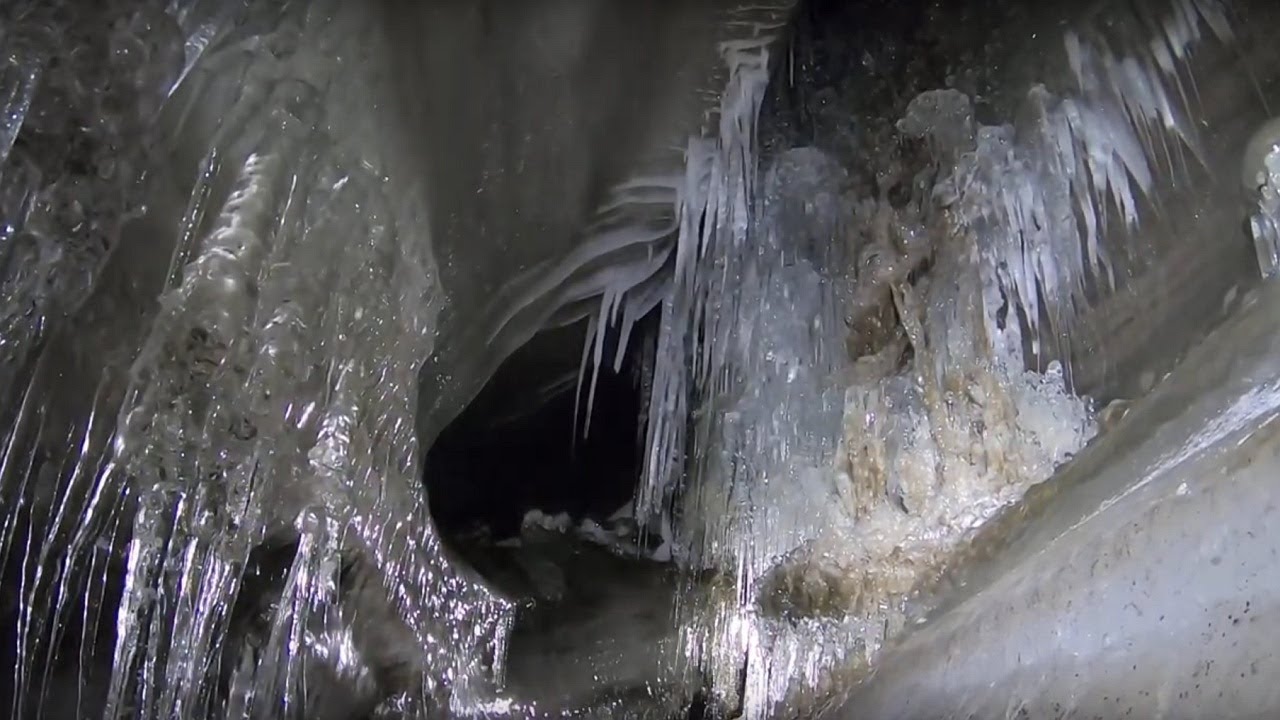 A Week in Svalbard (pt. 1/5): Larsbreen Ice Cave