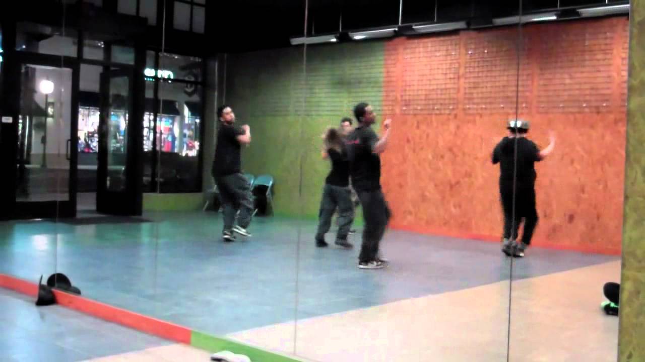 Chavia - "Big Mouth" Santigold