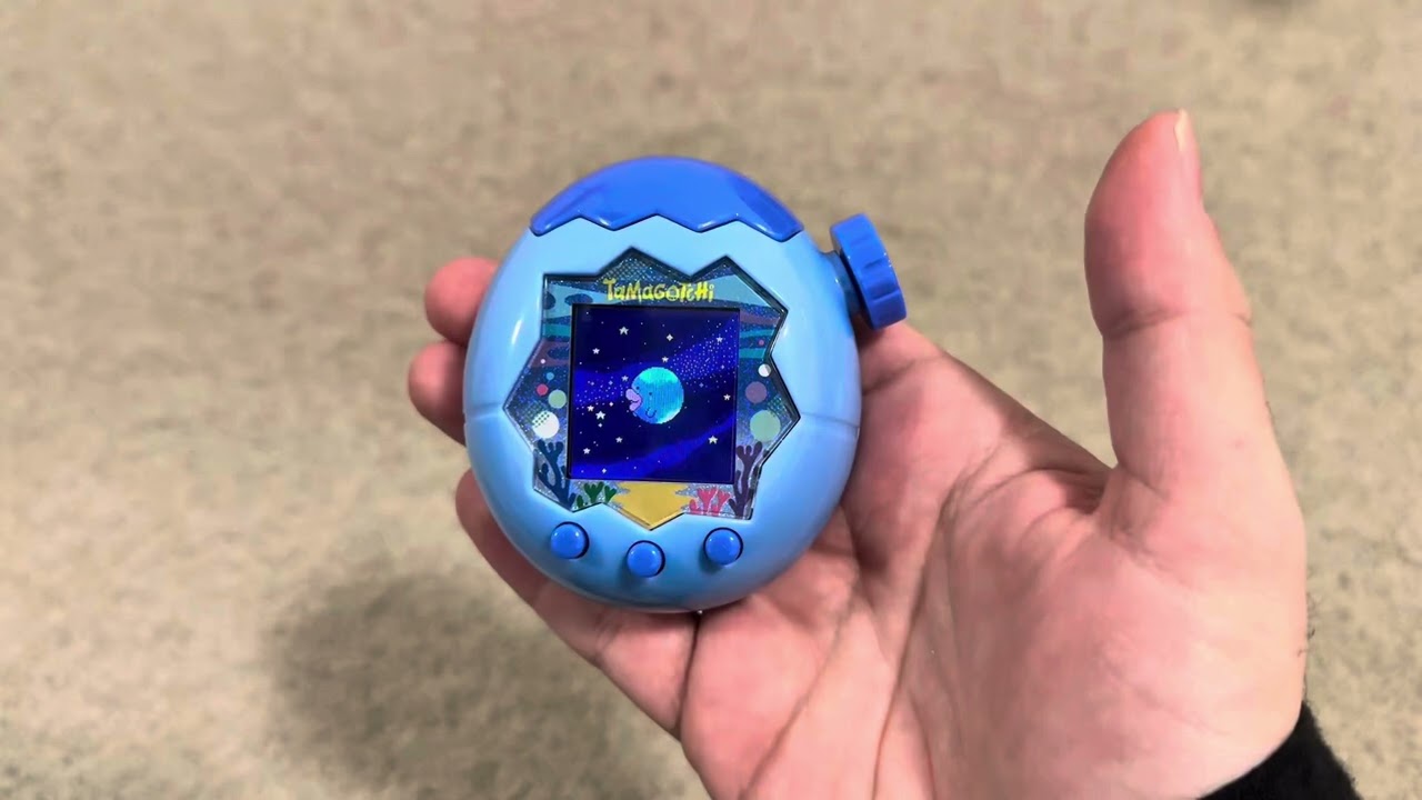 Unboxing the new Tamagotchi Paradise