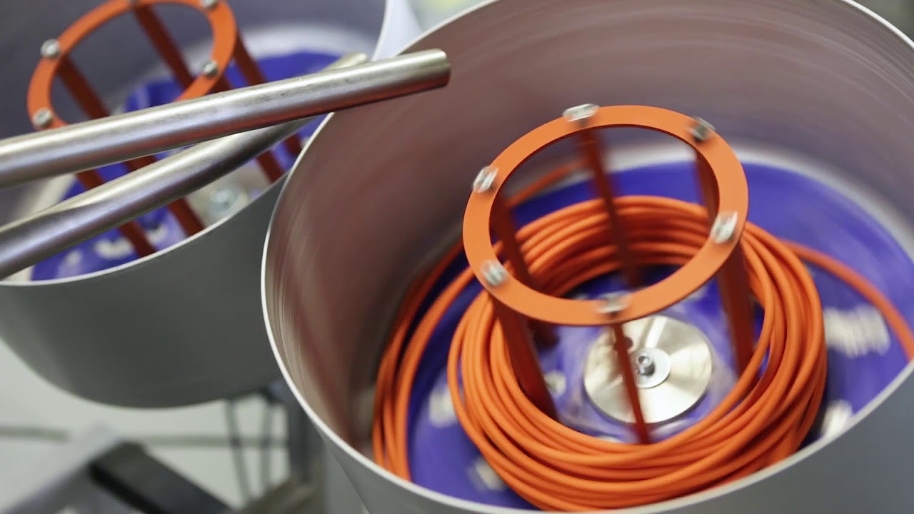 Connectivity from Pepperl+Fuchs | Establishing connections. Sharing signals. Enabling automation.