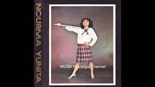 NOURMA YUNITA -- SEHIJAU DAUN CINTA