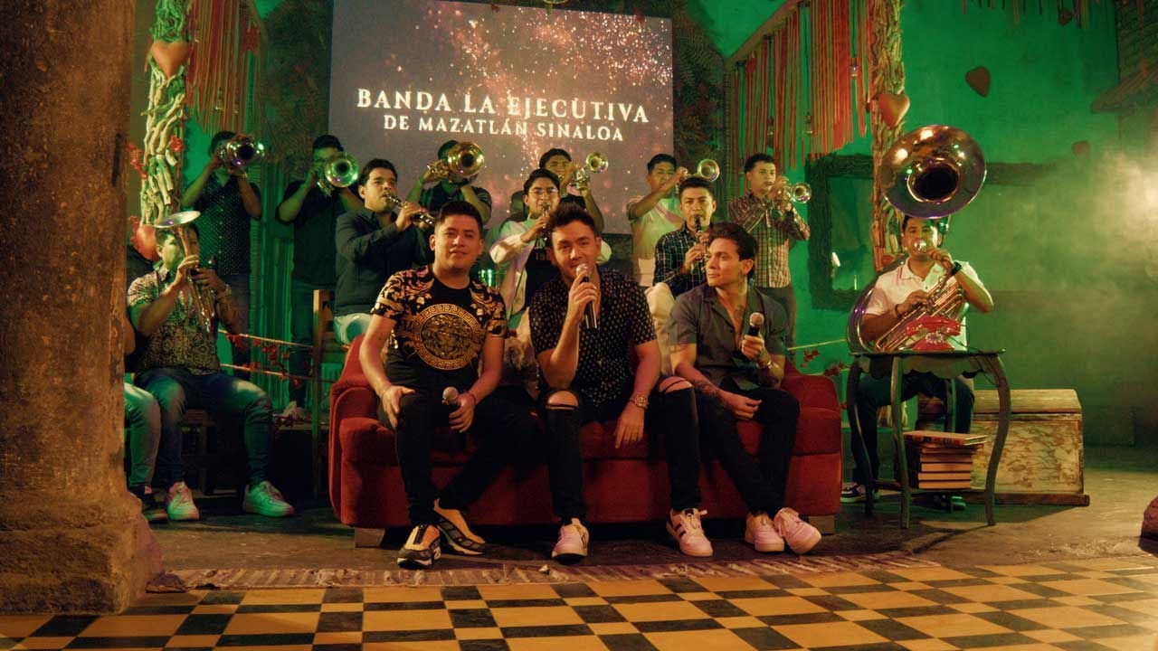 Banda La Ejecutiva - Popurrí Temerarios