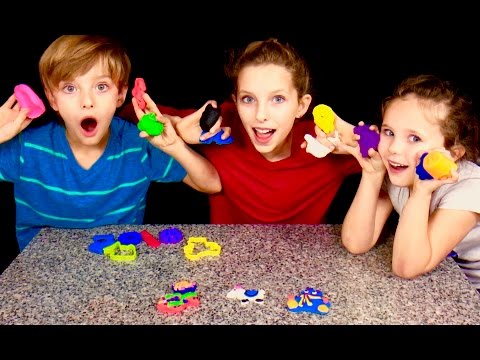 learn-english-colors!-play-doh-animals-with-sign-post-kids!