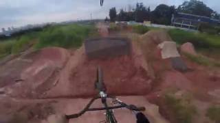 Guillermo C y Angelo G en CARACASTRAIL BMX Brasil