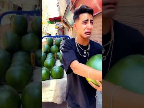 مقلب واشتغله وقالو خدها ببلاش ولما موزه جه يمشى قالو هات البطيخه ههههههههههه