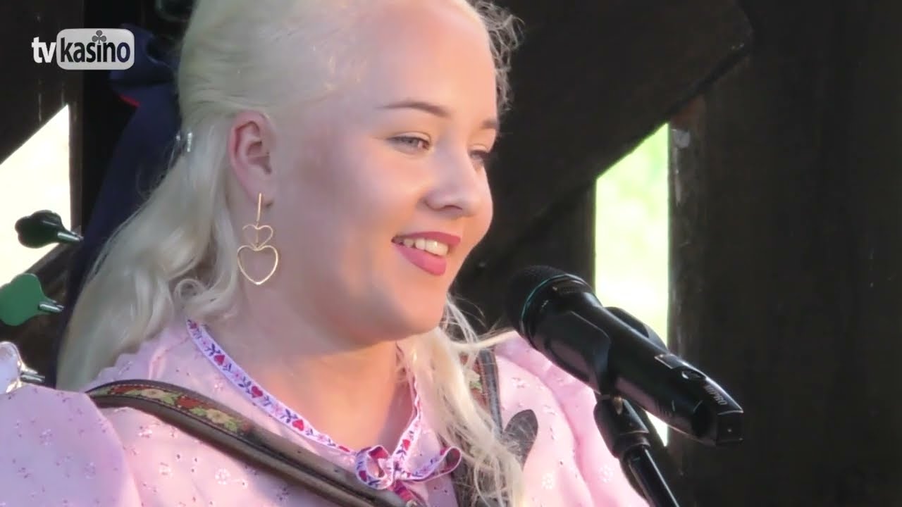 Heligonica: Ej, zaleť biela holubienka